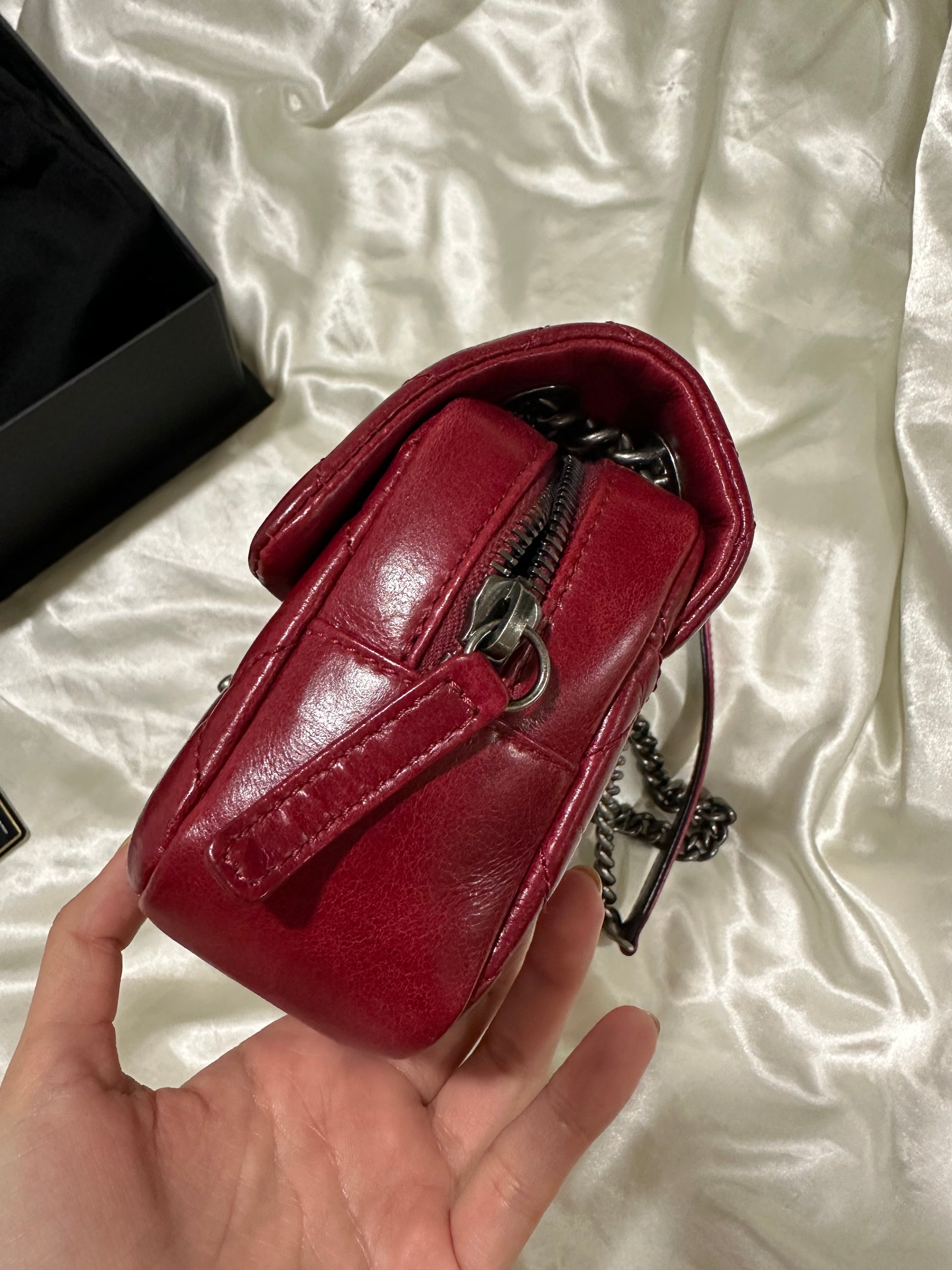 Chanel red bag酒紅色皮革包 - STAY PURE