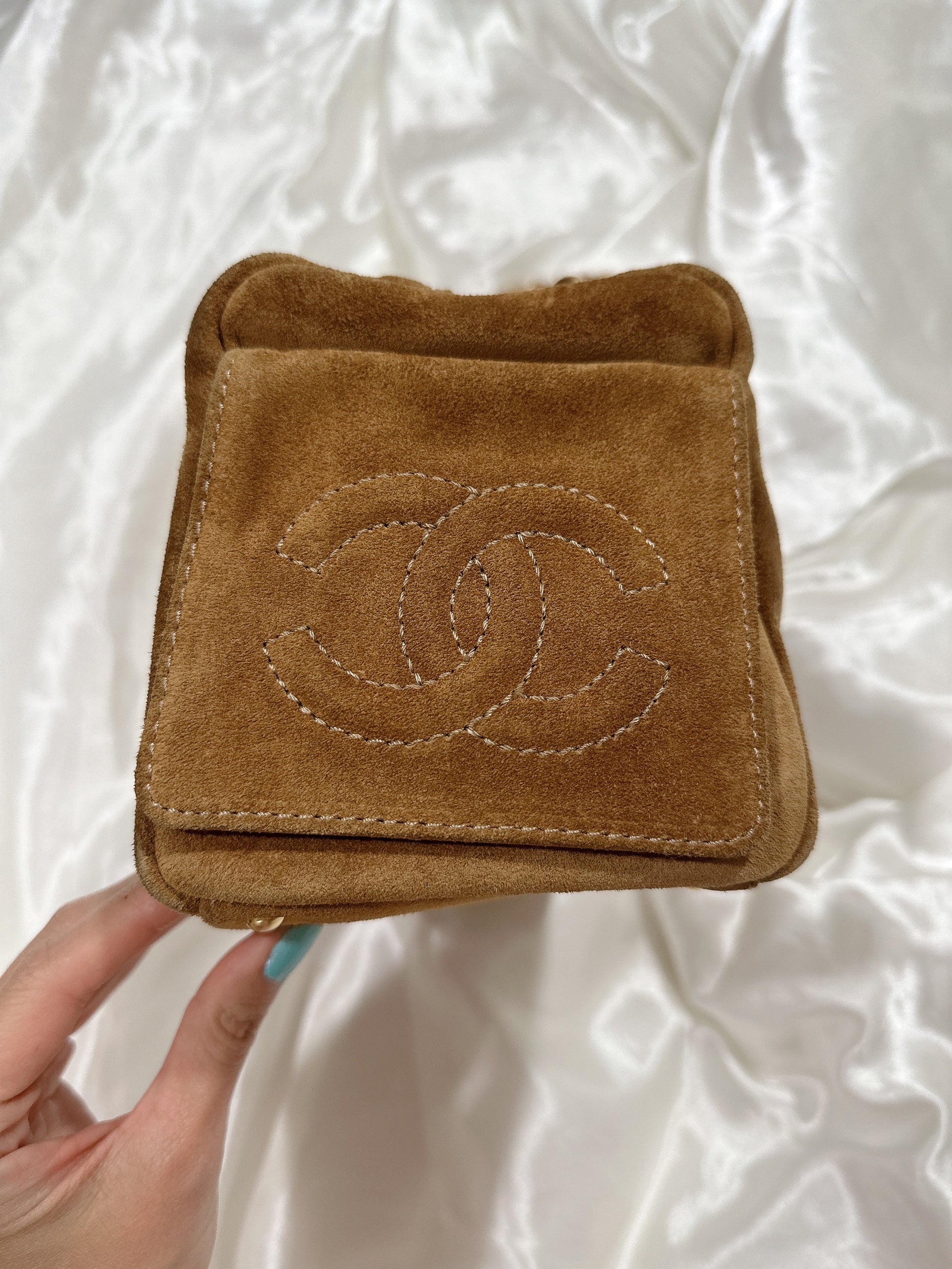 Chanel suede bag 咖啡麂皮方包 - STAY PURE