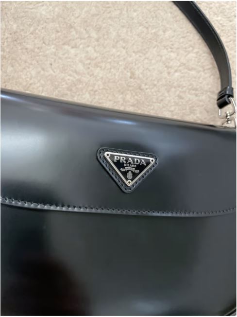 Prada Cleo Shoulder Bag 拋光皮革揭蓋掛肩袋 - STAY PURE